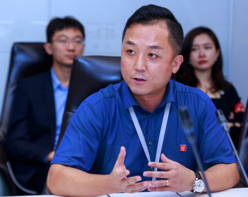 中国公共安全 | 金龙迎宾 - 人生就是搏!： 双轮驱动，引领AI产业化发展